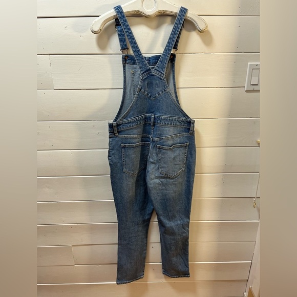 OLD NAVY - Distressed Denim Overalls with Side Zip - Size 8 Petite - Picture 6 of 12